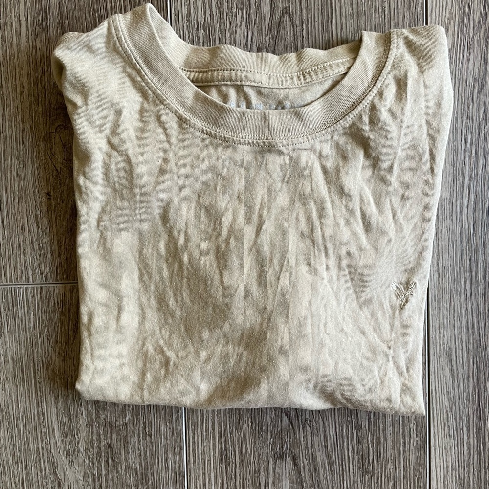American Eagle Outfitters Beige Short Sleeve Tee